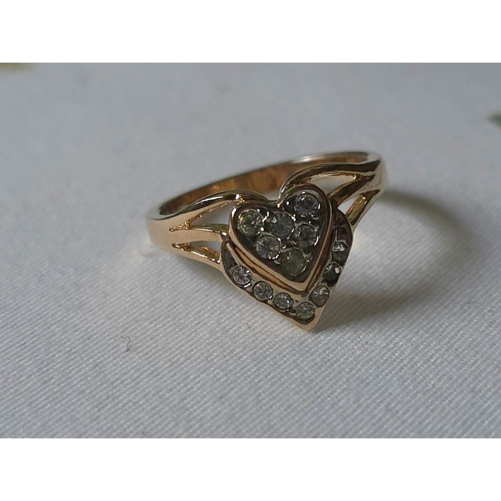 Vintage Gold Tone Heart Rhinestone Ring Size 7 Double Layered Pave Band